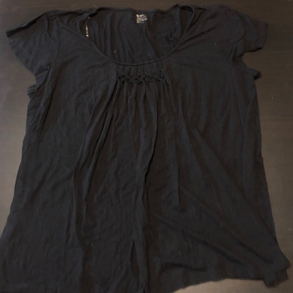 Black Short Sleeve Scoop Neck Top with Detail - Picture 1 of 4